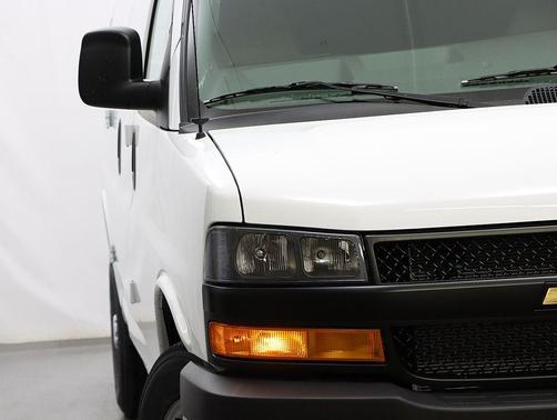 Summit White 2026 Chevrolet Express 2500 Work Van