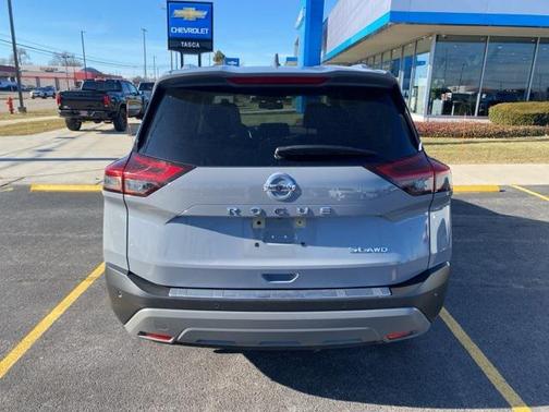 2021 Nissan Rogue SL