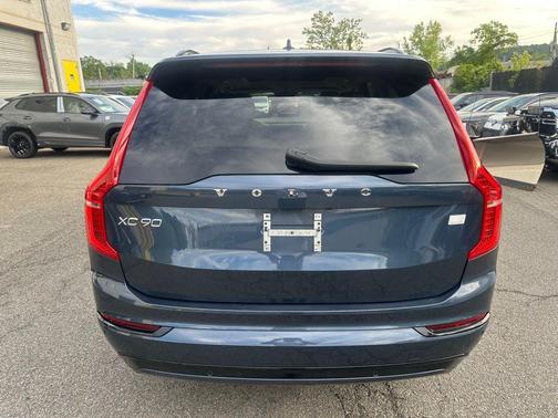 Denim Blue Metallic 2023 Volvo XC90 Recharge Plug-In Hybrid T8 Plus Dark Theme 7-Seater