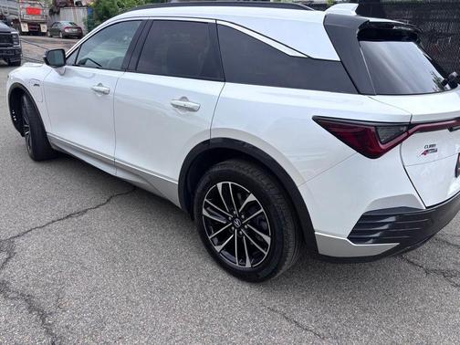 Snowfall Pearl 2024 Acura ZDX A-SPEC