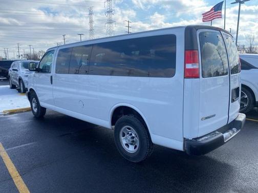 2020 Chevrolet Express 3500 RWD 3500 Extended Wheelbase LS