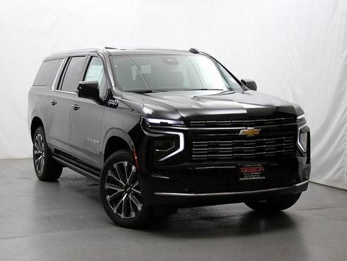 2025 Chevrolet Suburban 4WD High Country