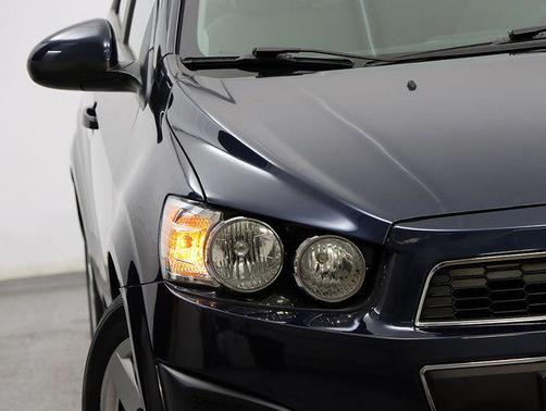 2016 Chevrolet Sonic LS