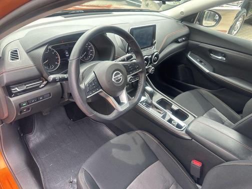 Monarch Orange/Super Black 2020 Nissan Sentra SR