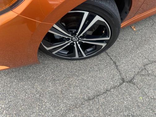Monarch Orange/Super Black 2020 Nissan Sentra SR