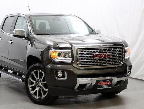 Smokey Quartz Metallic 2019 GMC Canyon Denali
