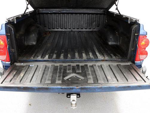 2005 Dodge Dakota ST Quad Cab
