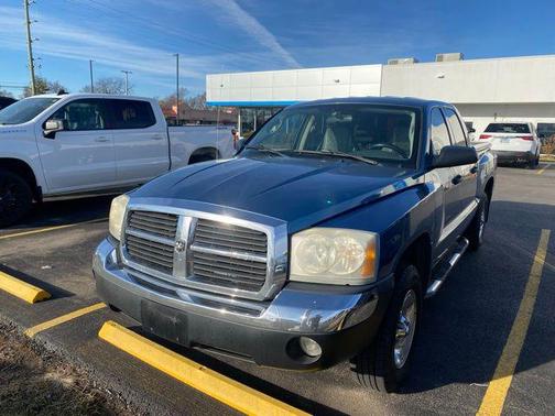 2005 Dodge Dakota ST Quad Cab