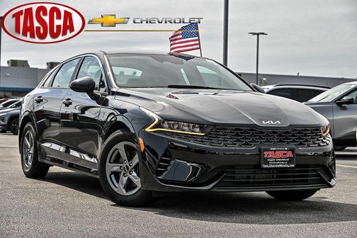 Ebony Black 2022 Kia K5 LXS