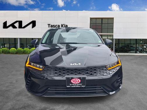 Ebony Black 2022 Kia K5 LXS
