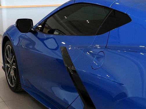 2025 Chevrolet Corvette Stingray w/2LT