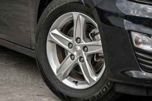Dark Ash Metallic 2023 Chevrolet Malibu 1LS