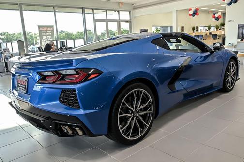 Riptide Blue Metallic 2025 Chevrolet Corvette Stingray w/2LT