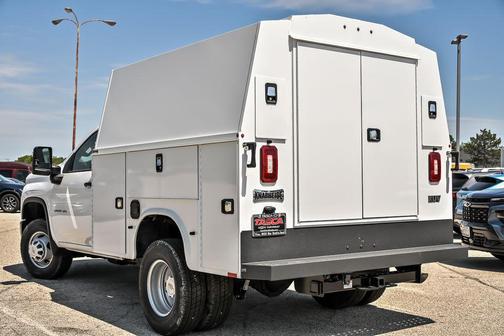 Summit White 2025 Chevrolet Silverado 3500 WT