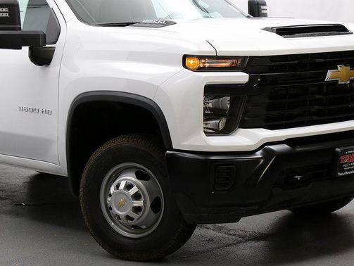 2025 Chevrolet Silverado 3500 WT