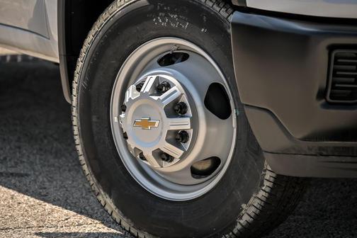 Summit White 2025 Chevrolet Silverado 3500 WT