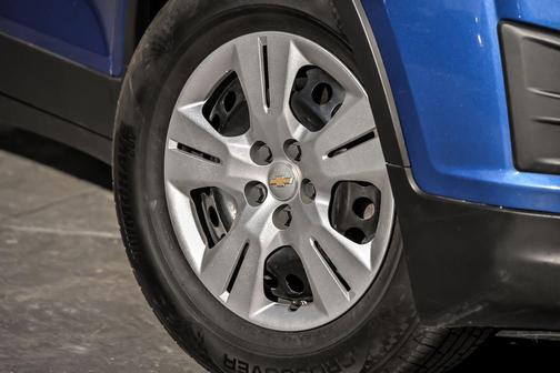 Brilliant Blue Metallic 2016 Chevrolet Trax LS