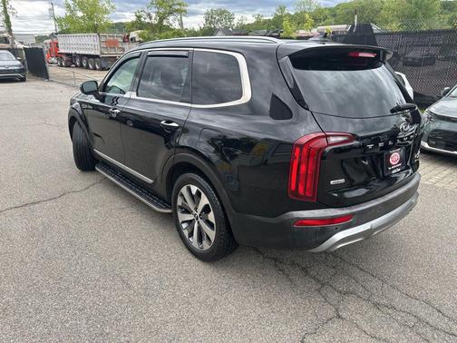 Ebony Black 2020 Kia Telluride S