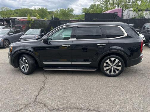 Ebony Black 2020 Kia Telluride S