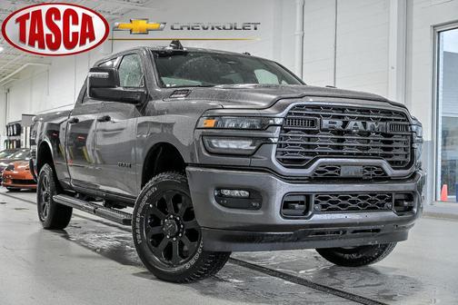 Crystal Metallic 2025 RAM 2500 Big Horn Crew Cab 4x4 6'4' Box