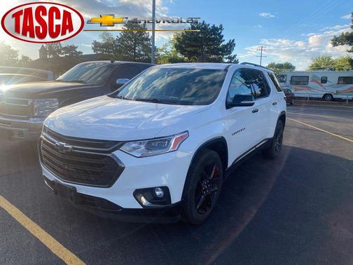 Summit White 2019 Chevrolet Traverse Premier