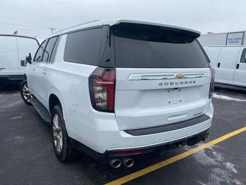 2023 Chevrolet Suburban Premier
