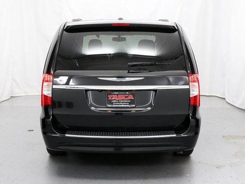 2015 Chrysler Town & Country Touring-L