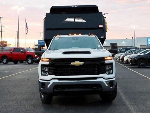 2025 Chevrolet Silverado 3500 WT
