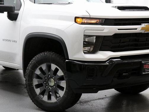 2025 Chevrolet Silverado 2500 Custom