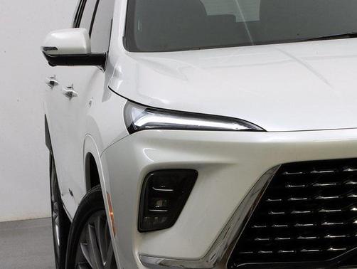 2025 Buick Enclave Avenir FWD