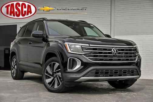 Deep Black Pearl 2024 Volkswagen Atlas 2.0T SE w/Technology