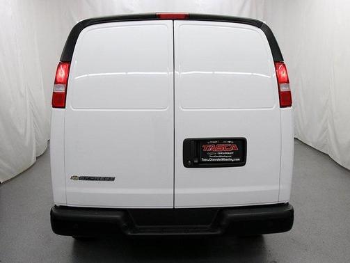 2025 Chevrolet Express 2500 RWD 2500 Regular Wheelbase WT
