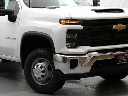 2025 Chevrolet Silverado 3500 WT