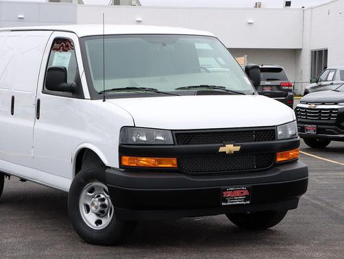 Summit White 2026 Chevrolet Express 2500 Work Van