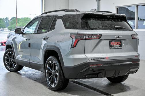 Sterling Gray Metallic 2026 Chevrolet Equinox RS