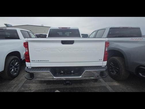 Summit White 2026 Chevrolet Silverado 2500 LT