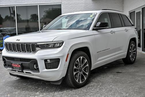 Bright White Clearcoat 2023 Jeep Grand Cherokee Overland
