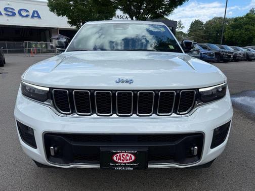 Bright White Clearcoat 2023 Jeep Grand Cherokee Overland
