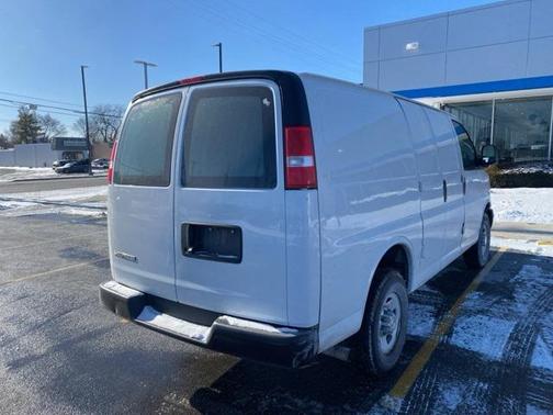 2021 Chevrolet Express 2500 RWD 2500 Regular Wheelbase WT