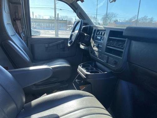 2021 Chevrolet Express 2500 RWD 2500 Regular Wheelbase WT