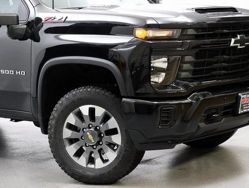 2026 Chevrolet Silverado 2500 Custom