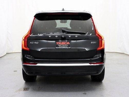 2024 Volvo XC90 B5 Plus Bright Theme