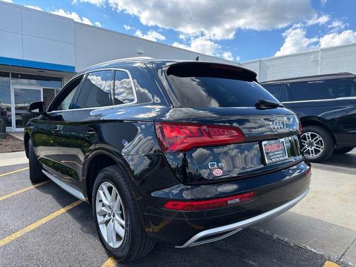 Brilliant Black 2020 Audi Q5 45 Premium