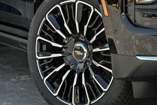 Black 2026 Chevrolet Suburban High Country, 4WD