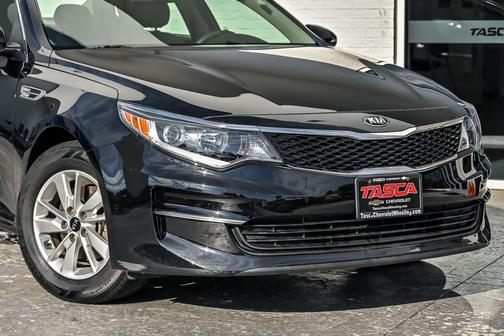 Ebony Black 2016 Kia Optima LX