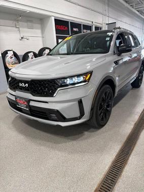 Wolf Gray 2023 Kia Sorento SX