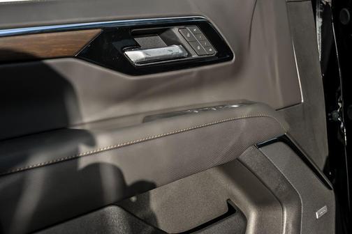 Black 2026 Chevrolet Suburban High Country, 4WD