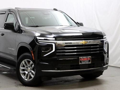 2025 Chevrolet Suburban LT
