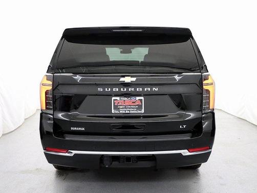 2025 Chevrolet Suburban LT