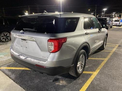 2023 Ford Explorer Base